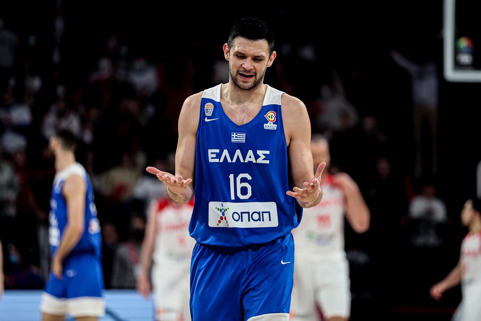 Παπανικολάου: «Το ελληνικό μπάσκετ μονοιάζει για χάρη της Εθνικής»