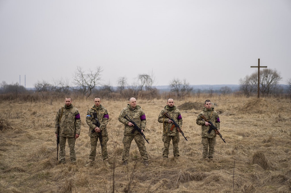 Πόλεμος στην Ουκρανία: Βρετανοί «εθελοντές» πιθανά μεταξύ των θυμάτων, γράφει η Telegraph για την επίθεση στη βάση Γιαβορίβ