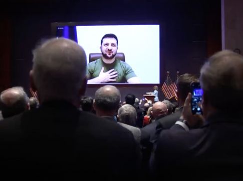 Ζελένσκι σε Κογκρέσο: «Να θυμάστε την 11η Σεπτεμβρίου όταν μας σκέφτεστε – Κλείστε τους ουρανούς πάνω από την Ουκρανία»