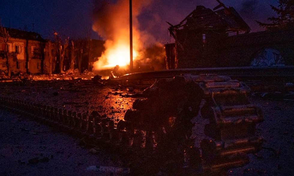 Πόλεμος στην Ουκρανία: Ο Πούτιν απειλεί με casus belli τη Δύση – Οι κυρώσεις ισοδυναμούν με κήρυξη πολέμου