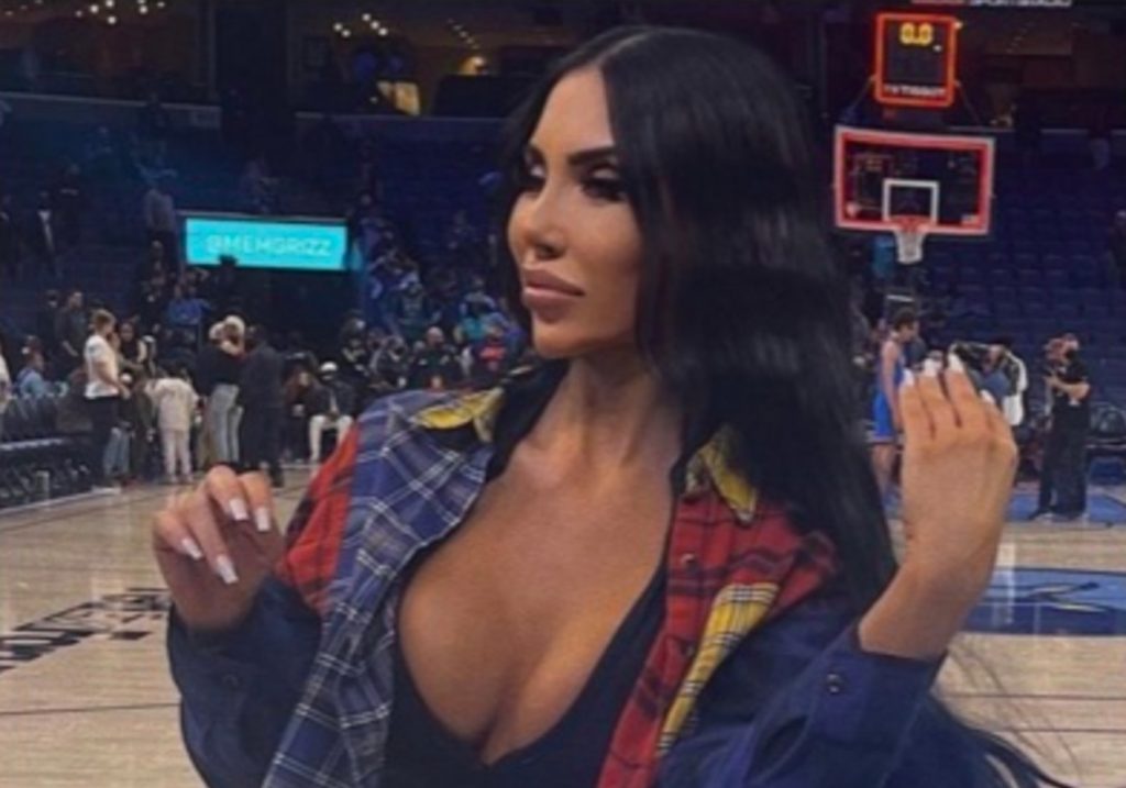 Γνωστός NBAer έχει σχέση με transgender μοντέλο (pics)