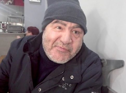 Σοκ με τον θρυλικό «κύριο Αυγολέμονο» – Εκτάκτως στο νοσοκομείο (Pic)