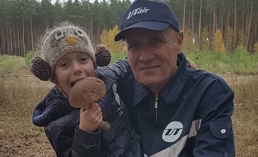 Ουκρανία: 7χρονο κορίτσι σκοτώθηκε από ρωσικούς βομβαρδισμούς σε σχολείο – Ο παππούς της προσπάθησε να την σώσει
