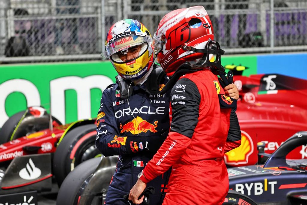 Ο Λεκλέρ επιβεβαίωσε τη σούπερ «μπλόφα» της Ferrari στην Red Bull (vid)