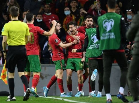 Ασίστ Οτάβιο, κεφαλιά Ζότα και 2-0 η Πορτογαλία (vid)