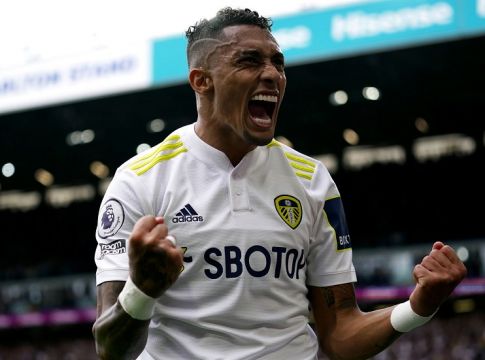 «Τρελά» λεφτά: Τόσα ζητάει η Λιντς για Ραφίνια