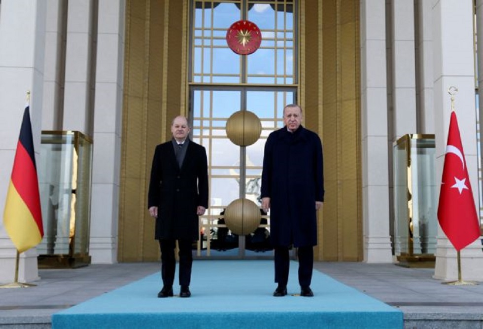 Πόλεμος στην Ουκρανία: Ερντογάν και Σολτς ζήτησαν από τον Πούτιν κατάπαυση του πυρός
