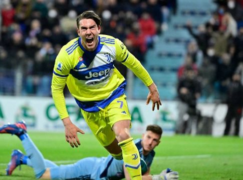 Κάλιαρι-Γιουβέντους 1-2: Λύτρωσε τη Γιουβέντους ο Βλάχοβιτς