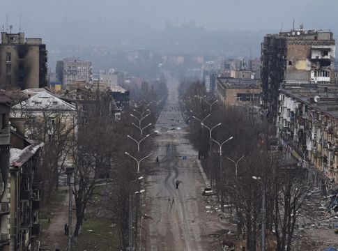 Η Ρωσία σήκωσε για πρώτη φορά στρατηγικά βομβαρδιστικά – Βόμβες και πύραυλοι στη Μαριούπολη