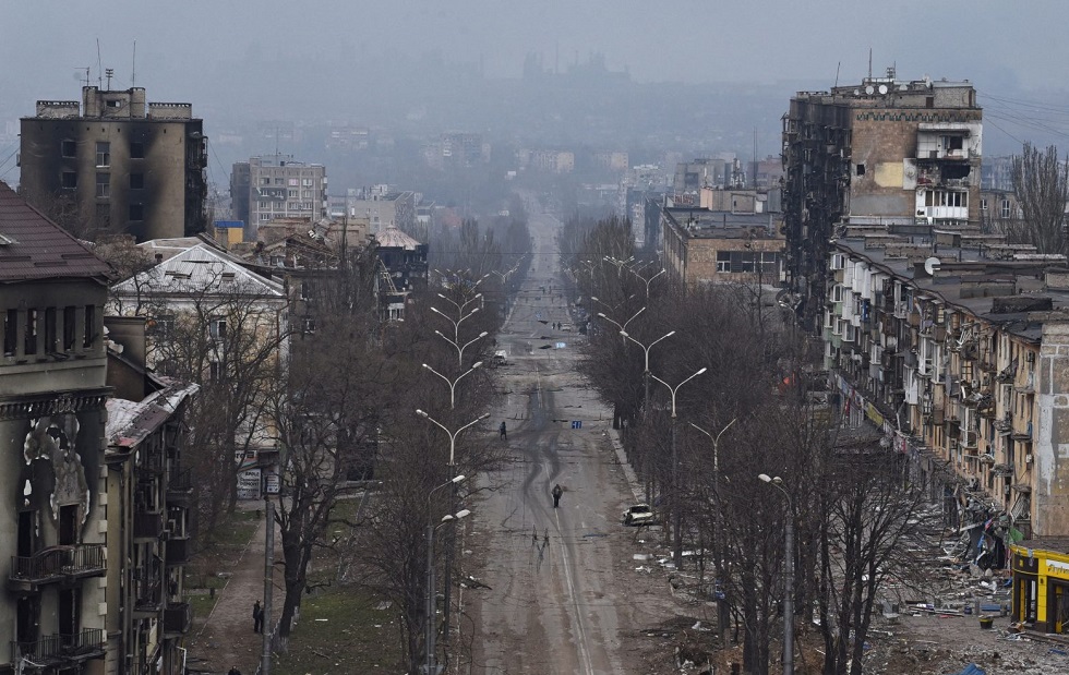 Μαριούπολη: Το 90% της πόλης έχει καταστραφεί – «Οι Ρώσοι εμποδίζουν τις προσπάθειες του Ερυθρού Σταυρού για εκκένωση»
