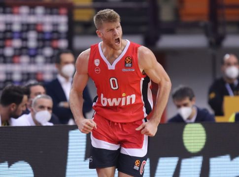 Τόμας Γουόκαπ: Ένας «σύγχρονος» Ντάνιελ Χάκετ (vids)