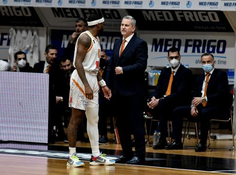 Ζούρος: «Από τις καλύτερες ομάδες της Ευρώπης ο Ολυμπιακός»