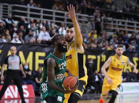 Σαντ-Ρος: «Να συγκεντρωθούμε στο ματς της Euroleague, παρότι όλοι σκέφτονται τον Ολυμπιακό»