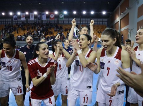 Ελευθερία Μοσχάτου – Ολυμπιακός: Τελικός με μεγάλο φαβορί στα Χανιά