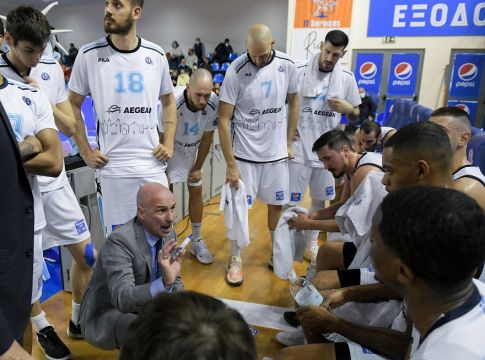 Καντζούρης: «Κερδίσαμε το παιχνίδι μέσα από την άμυνά μας»