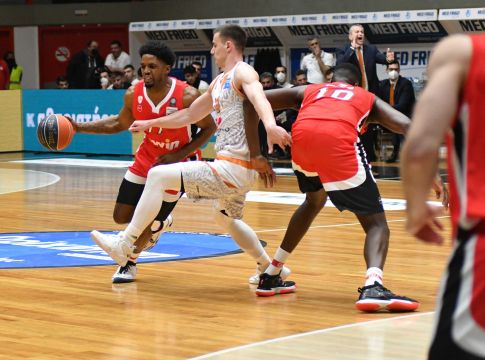 LIVE: Προμηθέας Πάτρας – Ολυμπιακός 66-85 (Τελικό)