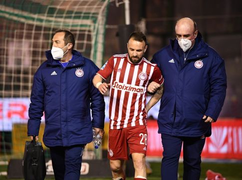 Σφοδρή σύγκρουση Βαλμπουενά με Παλάσιος, δεν μπόρεσε να συνεχίσει ο Γάλλος (vid)