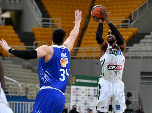 Παναθηναϊκός – Λάρισα 98-67: «Καυτός» Έβανς και νέα νίκη για τον Παναθηναϊκό του Βόβορα