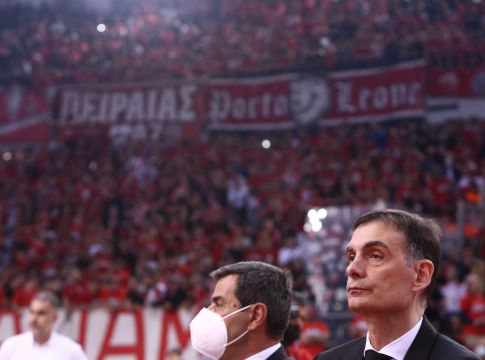 Παράνοια πριν το Ολυμπιακός-Μονακό με… Πρίντεζη – Κατακόκκινες οι εξέδρες του ΣΕΦ (Vid, Pics)