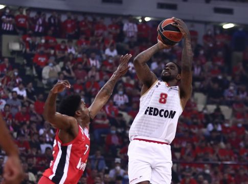 Μπέικον: «Πρέπει να βγάλουμε την ίδια ένταση όπως στο δεύτερο παιχνίδι»