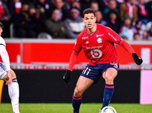 Η Λιλ έθεσε εκτός ομάδας τον Μπεν Αρφά