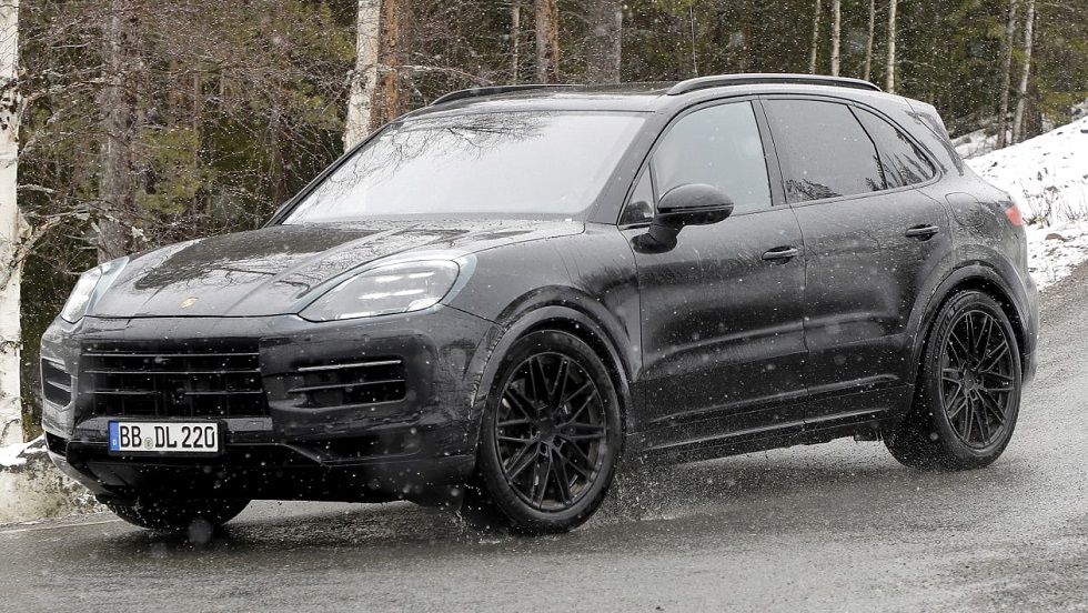 Porsche Cayenne: Σε διπλό ταμπλό