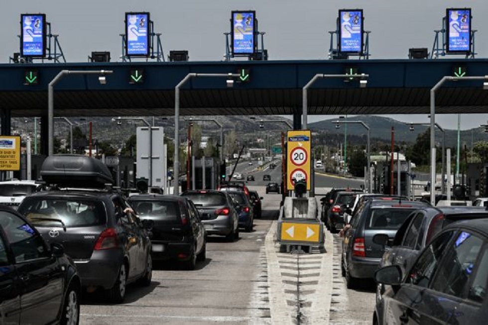 Κίνηση στους δρόμους: Με προβλήματα η μεγάλη επιστροφή των Αθηναίων – Πού παρατηρείται μποτιλιάρισμα