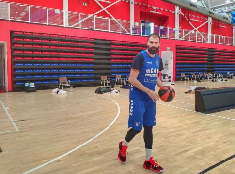 Μούρθια: O Bασιλειάδης σκόραρε με κάθε πιθανό και απίθανο αντικείμενο (Vid)