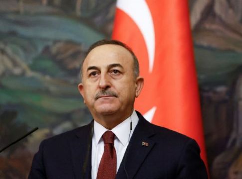 Τσαβούσογλου: Χώρες του ΝΑΤΟ θέλουν να συνεχιστεί ο πόλεμος στην Ουκρανία