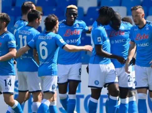 Έπιασε τόπο το ritiro στη Νάπολι: 4-0 στο 20′ τη Σασουόλο (vids)