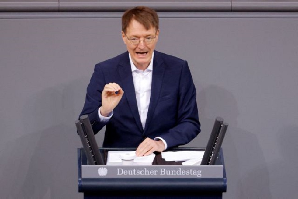 Γερμανία: Την απαγωγή του υπουργού Υγείας και την ανατροπή του πολιτεύματος σχεδίαζαν αρνητές του κορωνοϊού