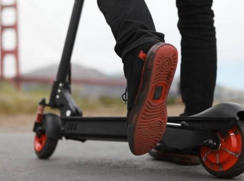 Κύθνος: Σκοτώθηκε 36χρονη που οδηγούσε ηλεκτρικό πατίνι