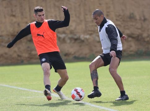 ΟΦΗ: Θεραπεία ο Λάμπρου, τενοντίτιδα ο Λυμπεράκης