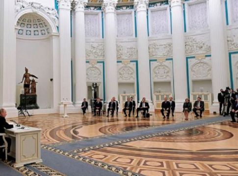 Πούτιν: Δεν δείχνει έλεος ούτε στους δικούς του – Οι 3+1 περιπτώσεις που «πήρε κεφάλια» λόγω των αποτυχιών στην Ουκρανία