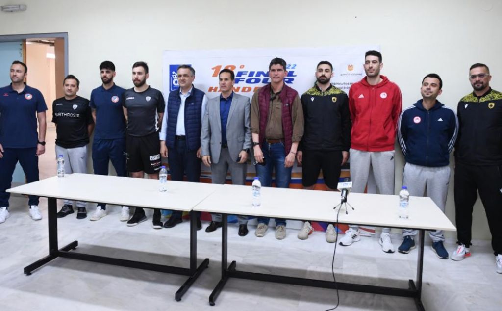 Καρασαββίδης: «Εχουμε τις προσωπικότητες για να διεκδικήσουμε το Κύπελλο»