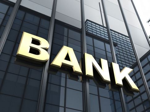 Πώς θα καλύψουν οι τράπεζες «τρύπα» 700 εκατ. ευρώ στα έσοδα