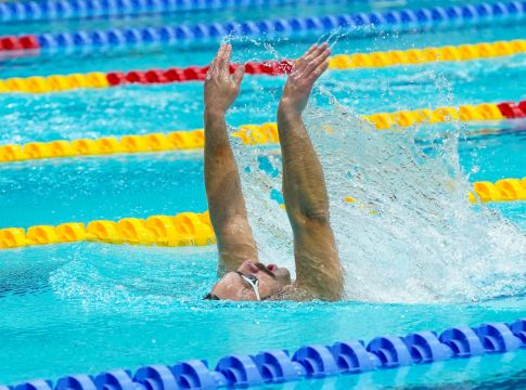 Πρεμιέρα με 16 εθνικά ρεκόρ στο Πανελλήνιο πρωτάθλημα κολύμβησης που συνδιοργανώνουν ΕΑΟΜ-ΑμεΑ, Περιφέρεια Αττικής και ΟΑΚΑ