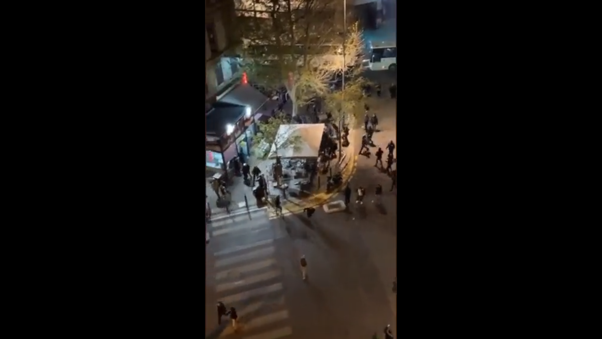 Νύχτα τρόμου στη Μασσαλία – Άγριο ξύλο, οπαδοί του ΠΑΟΚ και της Παρτιζάν με οπαδούς της Μαρσέιγ και της ΑΕΚ (vids)
