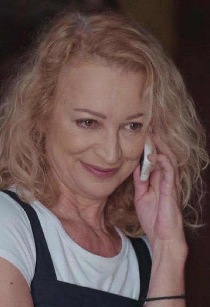 Λουκία Πιστιόλα: Βαρύ πένθος για την ηθοποιό – Πέθανε η μητέρα της
