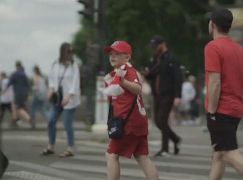 Τρεις ώρες πριν στις εξέδρες του Stade de France για τον τελικό του Champions League – Εντυπωσιακό βίντεο