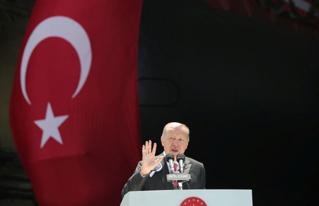 Στα… πρόθυρα νευρικής κρίσης ο Ερντογάν τορπιλίζει την ένταση στο Αιγαίο – Οι εκλογές επιβίωσης, η λίρα και οι μύθοι που «χτίζει» ο σουλτάνος