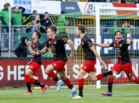Ανέβηκε στην Eredivisie η Εξέλσιορ μετά από ματσάρα