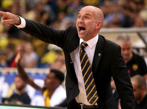 «Βλέπει» Καντζούρη για τη νέα σεζόν η ΑΕΚ