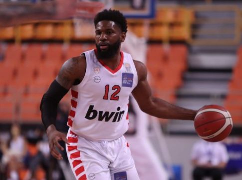 Οι «χειροπέδες» και ο καθοριστικός Μάρτιν