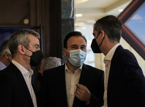 Μπακογιάννης και Ζέρβας θα παρακολουθήσουν μαζί τον τελικό Κυπέλλου