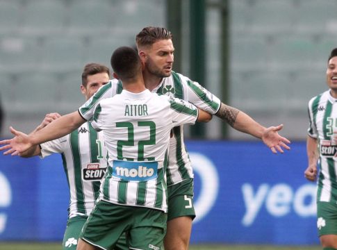 Σένκεφελντ: «Η ομάδα έχει αυτοπεποίθηση»