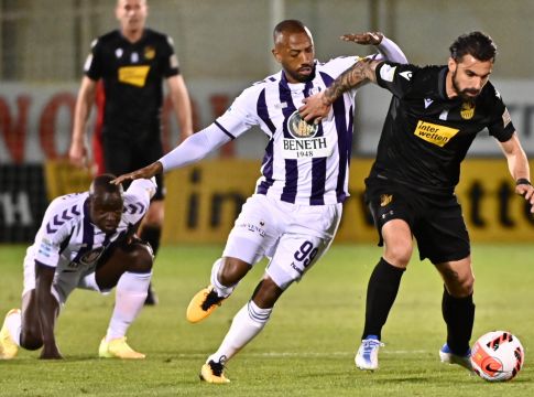 Έχει και… γλυκό η επικύρωση της Super League βαθμολογίας: Λαμία και Απόλλωνας κόβουν βόλτες περιμένοντας τον Παναιτωλικό