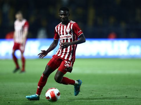 Στην Εθνική Γουινέας ο Κανέ – Και άλλος Ερυθρόλευκος χάνει την «πρώτη»