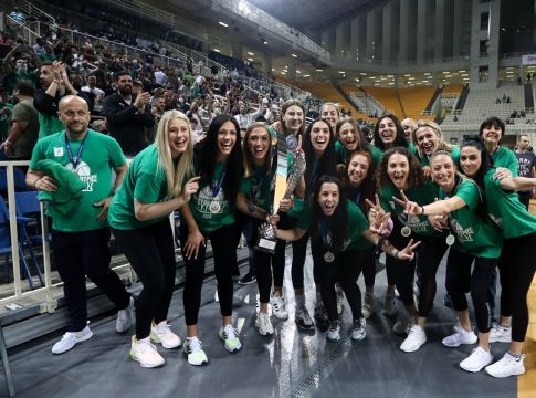 Η απονομή και η αποθέωση για τις πρωταθλήτριες του Παναθηναϊκού (Pics)