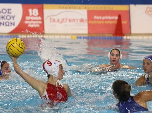 Κάνει το δεύτερο βήμα προς το τρεμπλ ο Ολυμπιακός